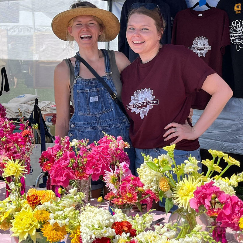 Farmers market stand