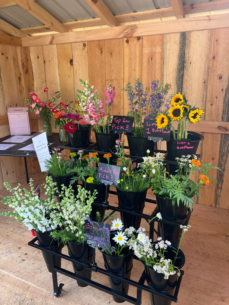 Bouquet bar with sunflowers